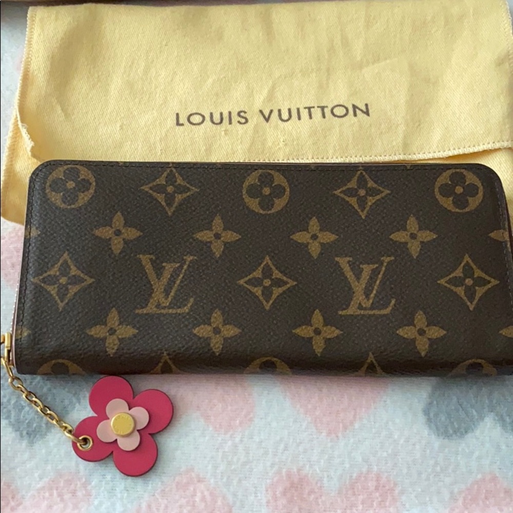 Louis Vuitton Clemence Bloom Flower Zippy Wallet